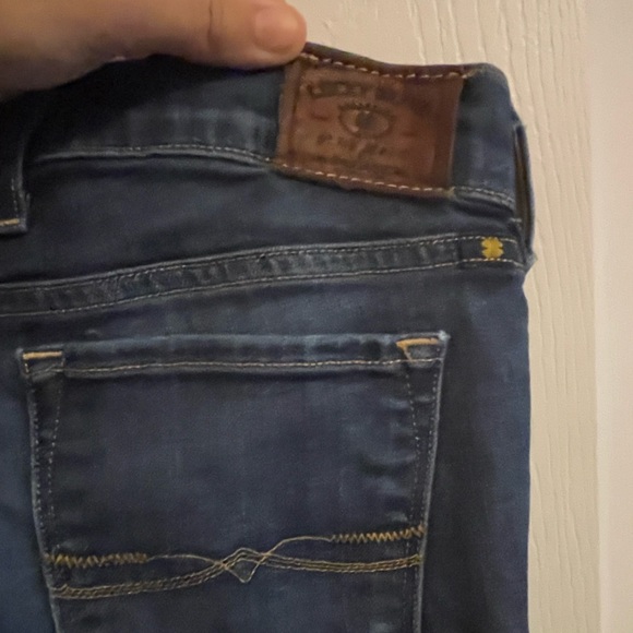 Lucky Brand Charlie Straight Denim Jeans - Picture 7 of 7
